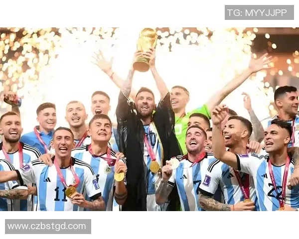 2016年足球星光闪耀：梅西、C罗等顶级球员的辉煌表现与赛季回顾